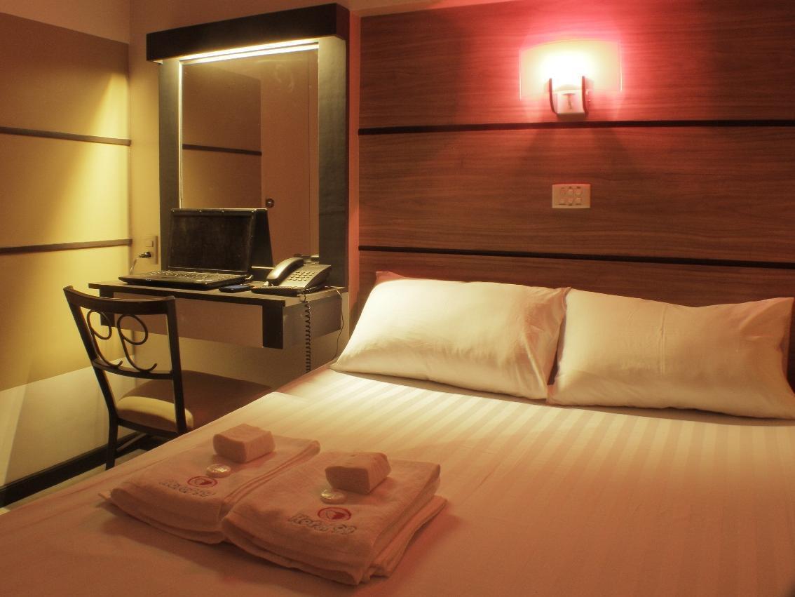 Hotel 99 Cubao Quezon City Exterior foto